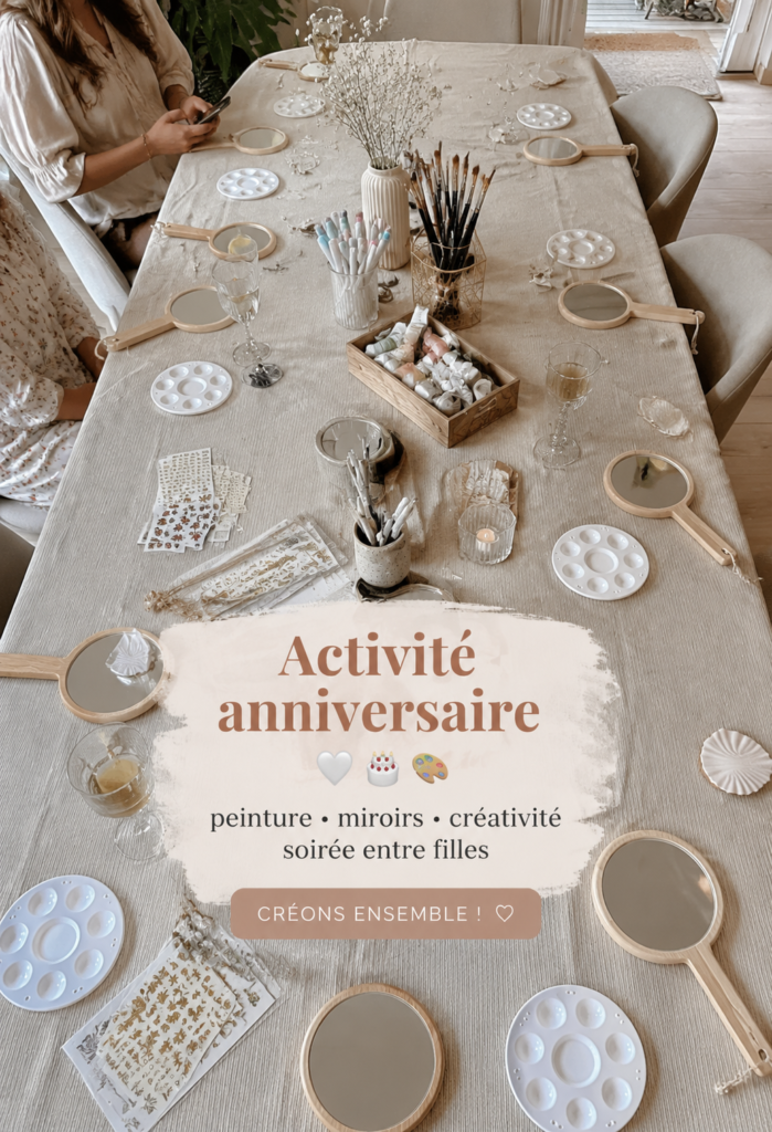 Groupe d'amis s'amusant en créant des œuvres d'art lors d'un anniversaire.