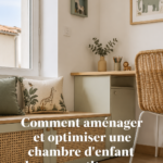 Chambre d'enfant optimisée dans un petit espace, avec mobilier fonctionnel.