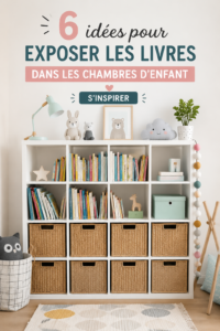 Chambre d'enfant décorée avec une bibliothèque originale et des livres exposés.